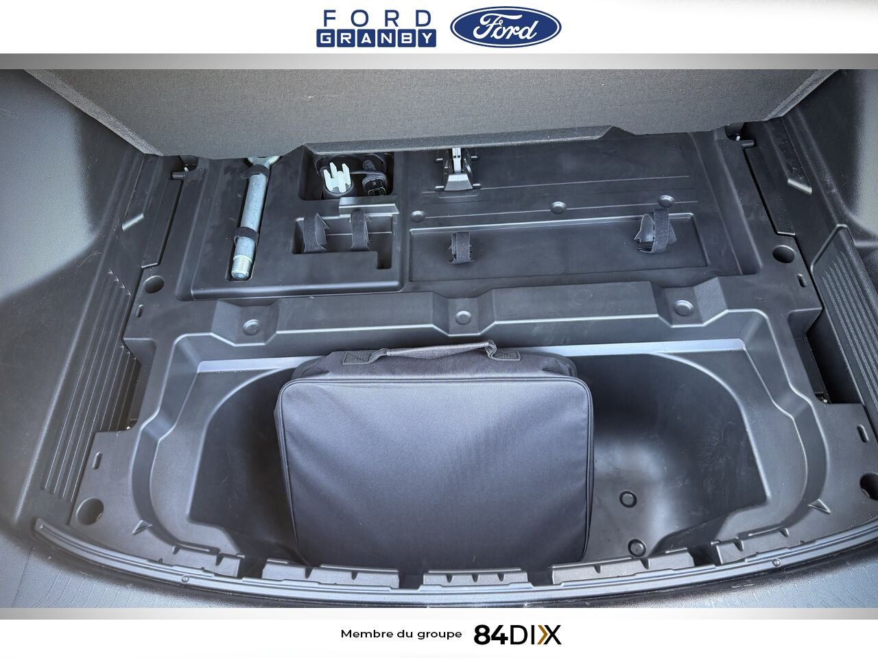 2025 Chevrolet Equinox EV RS 2RS White Granby - photo #8