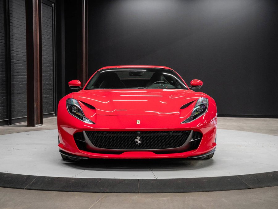 2021 Ferrari 812 GTS 2021 Red