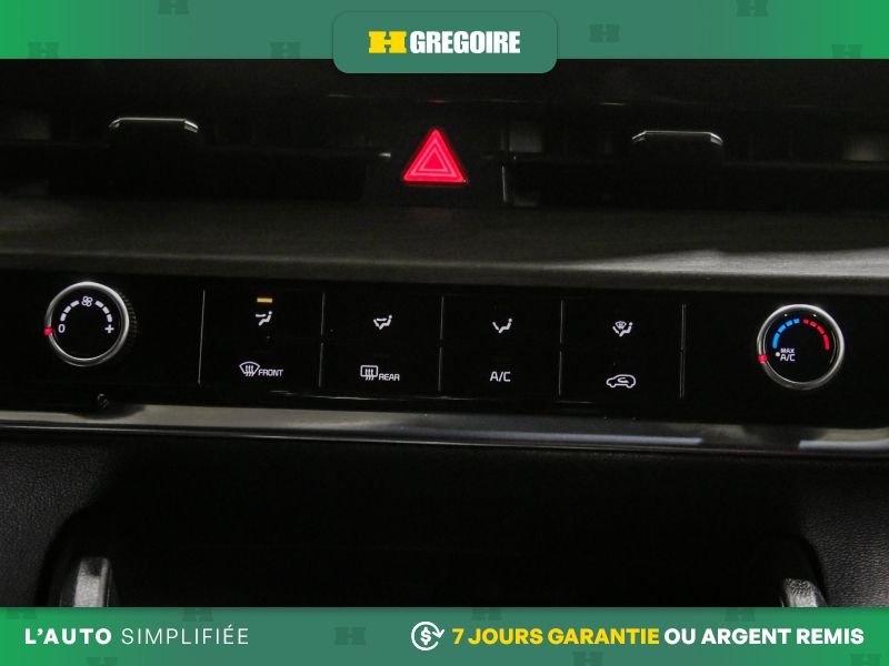 2023 Kia Sportage Silver Blainville - photo #24