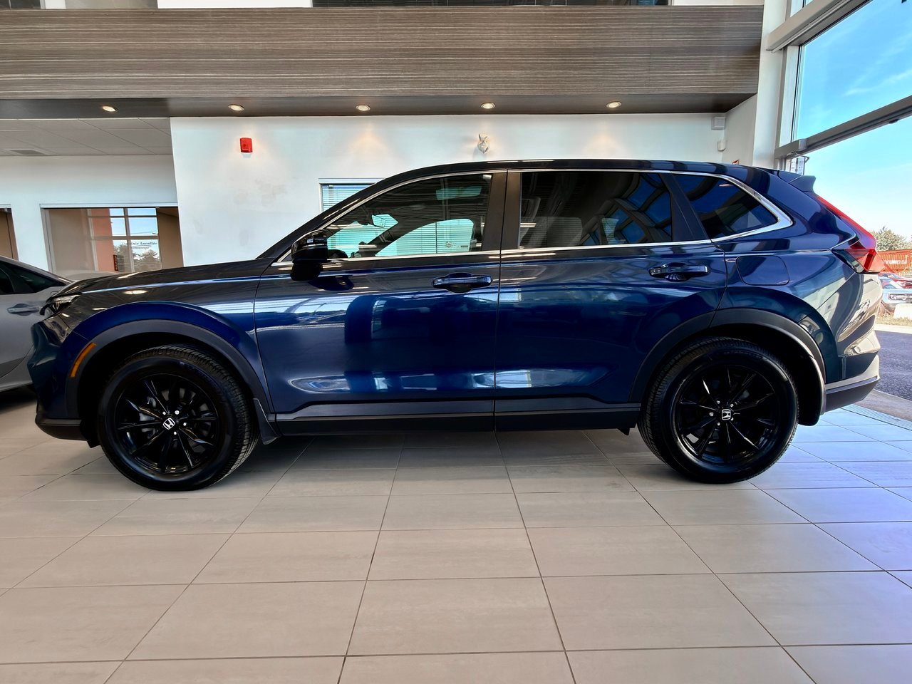 2024 Honda CR-V Hybrid Blue Notre-Dame-des-Prairies - photo #6