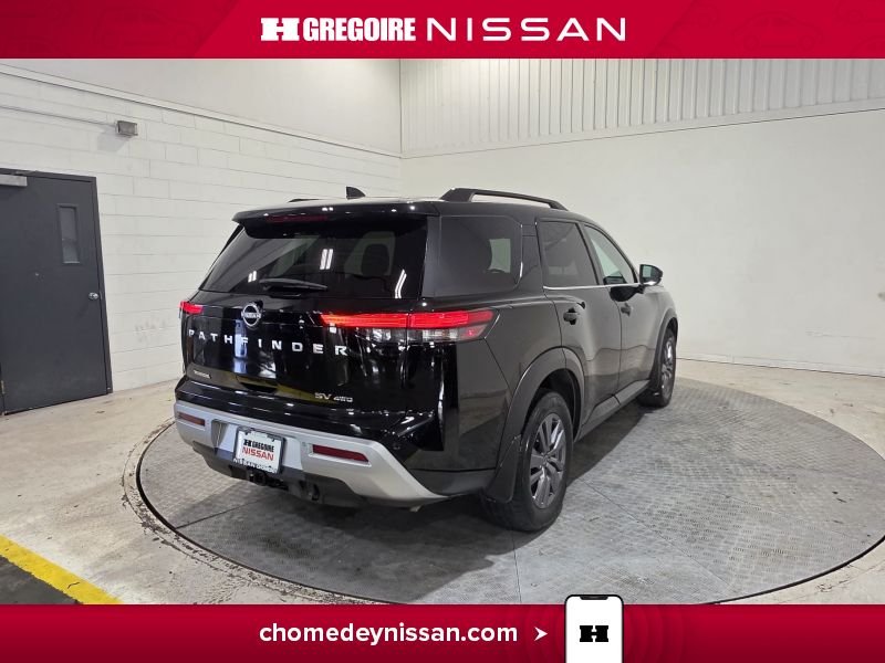 2024 Nissan Pathfinder Black Saint-Eustache - photo #10