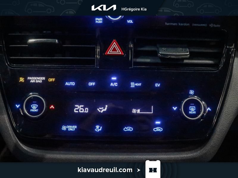 2020 Hyundai IONIQ White Blainville - photo #21