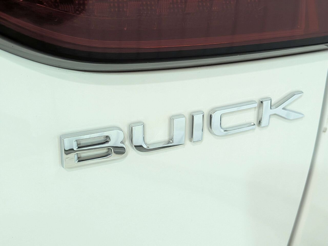 2024 Buick Envision AWD 4dr Preferred White Val-David - photo #37
