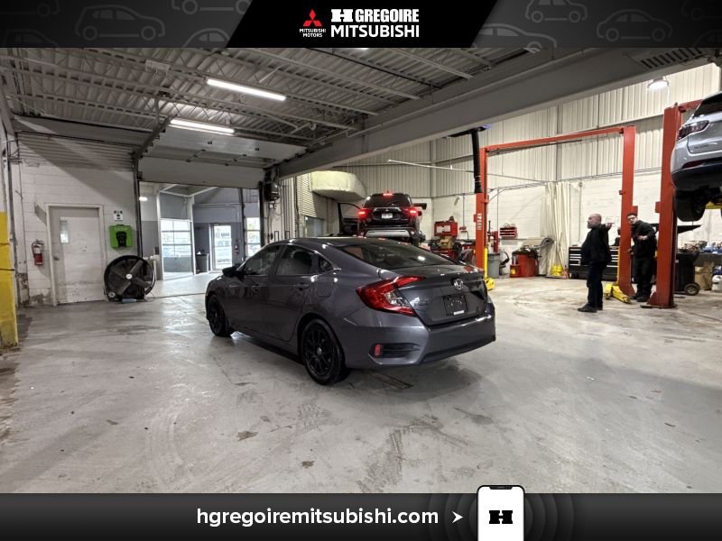 2016 Honda Civic Grey Laval - photo #5