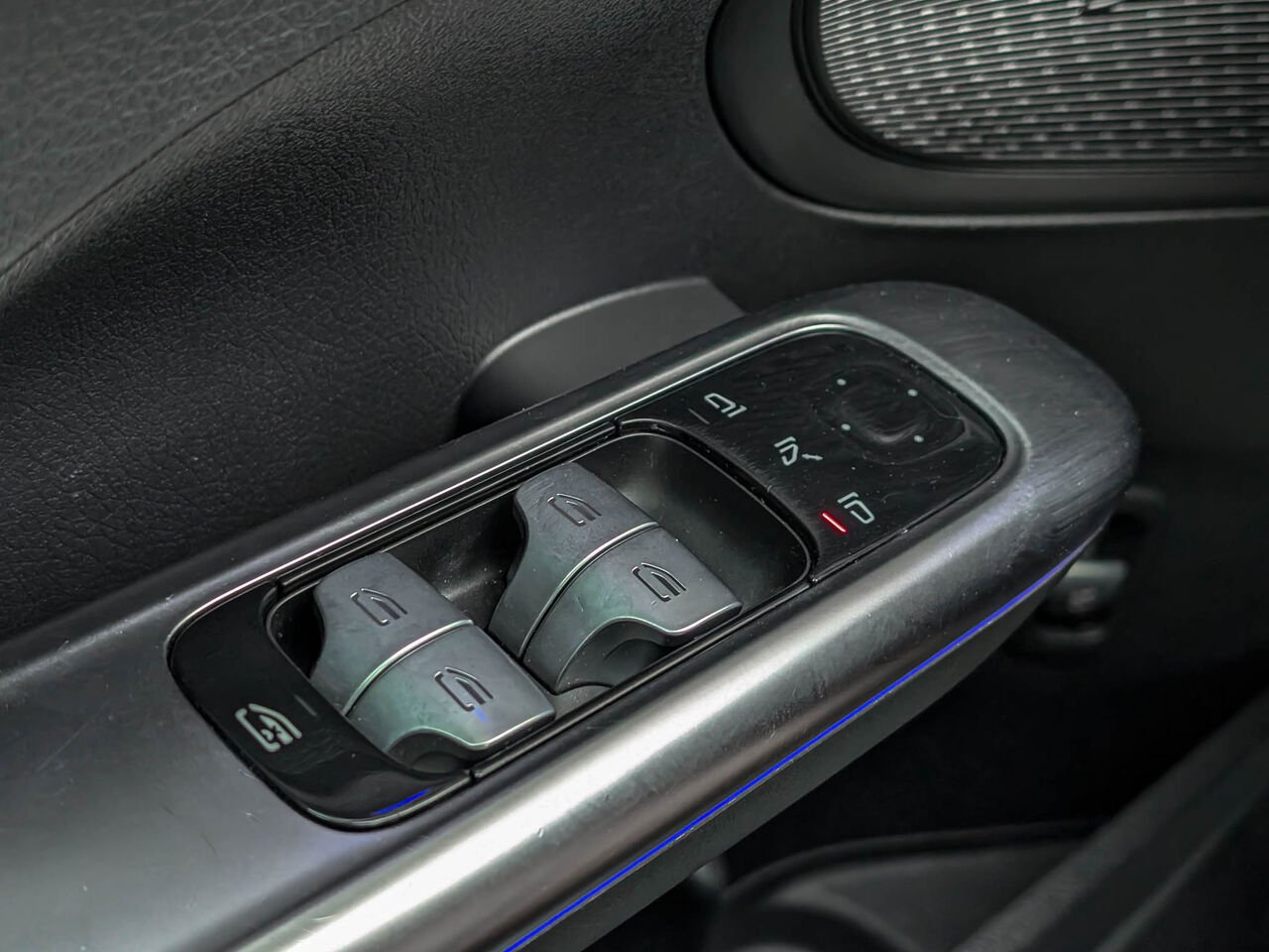 MERCEDES C 300 4Matic Amg Package Toit Pano 2023 Noir Sherbrooke - photo #19