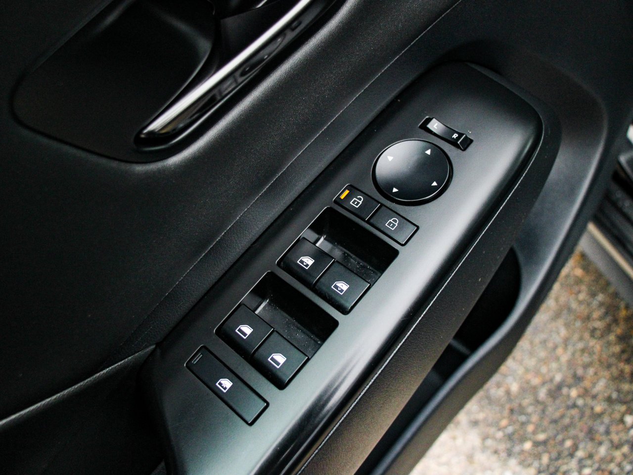 2024 Hyundai Kona 1.6T N Line AWD Black Sherwood Park - photo #15