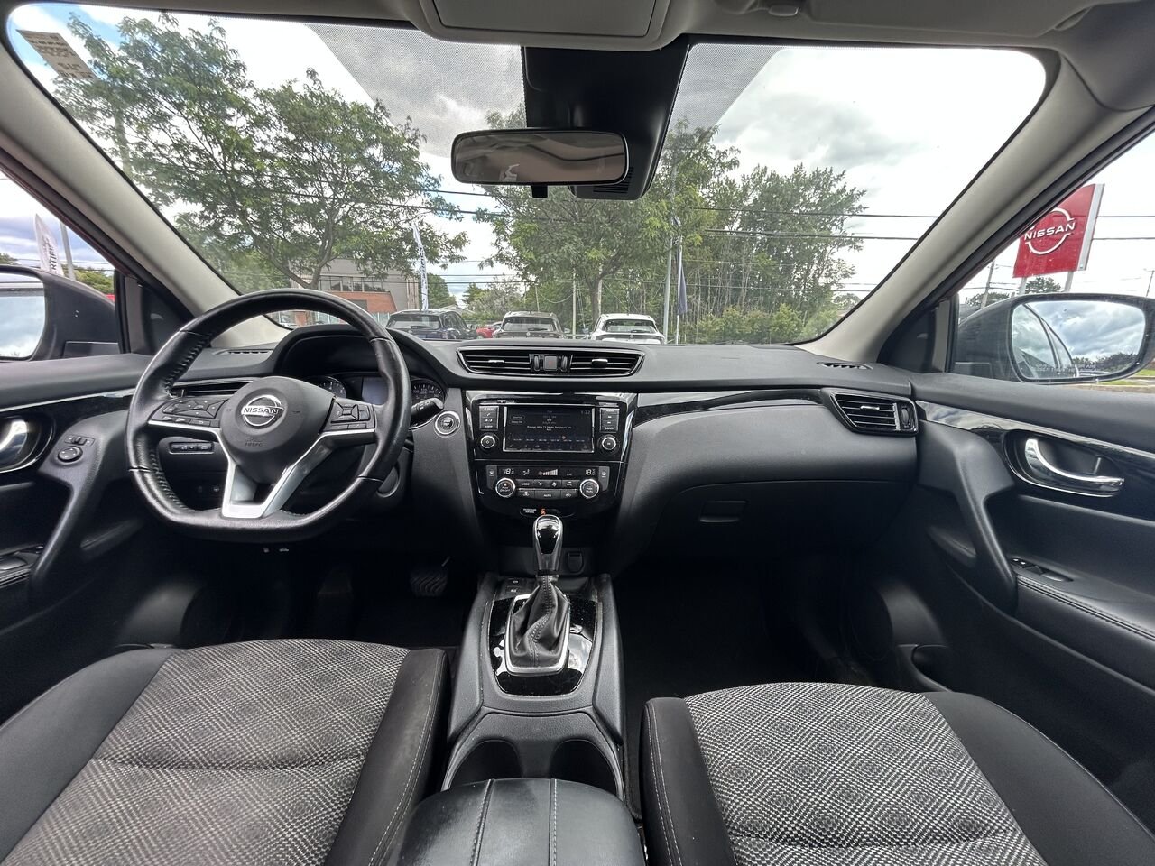 2022 Nissan Qashqai SV TI Red Châteauguay - photo #9