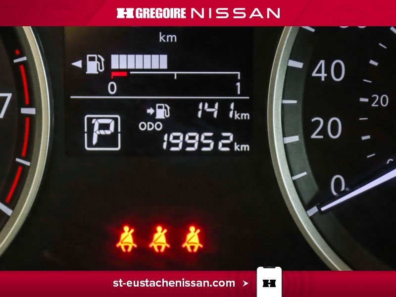Nissan Kicks 2024 Gris Laval - photo #14