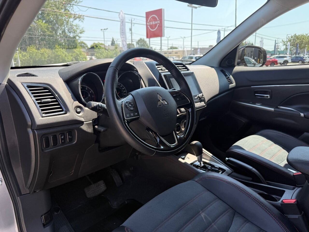 2024 Mitsubishi RVR SEL AWC Grey Châteauguay - photo #8