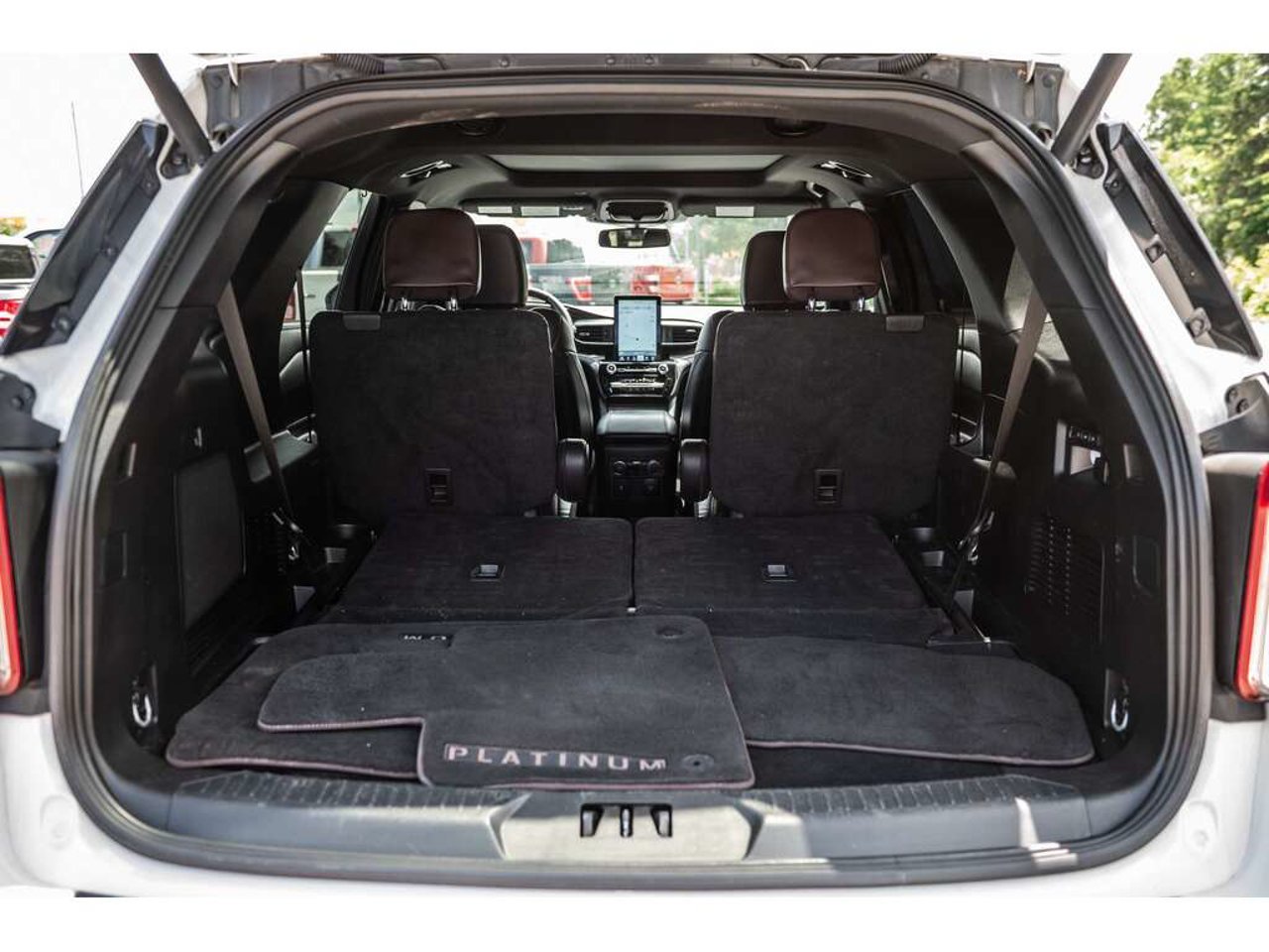 2023 Ford Explorer White Sainte-Julienne - photo #14