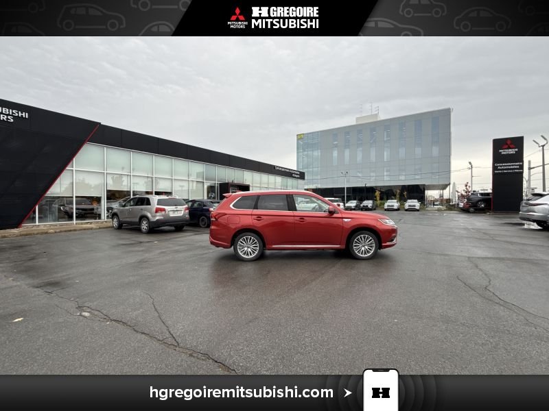 2019 Mitsubishi Outlander Plug-In Hybrid Red Blainville - photo #11