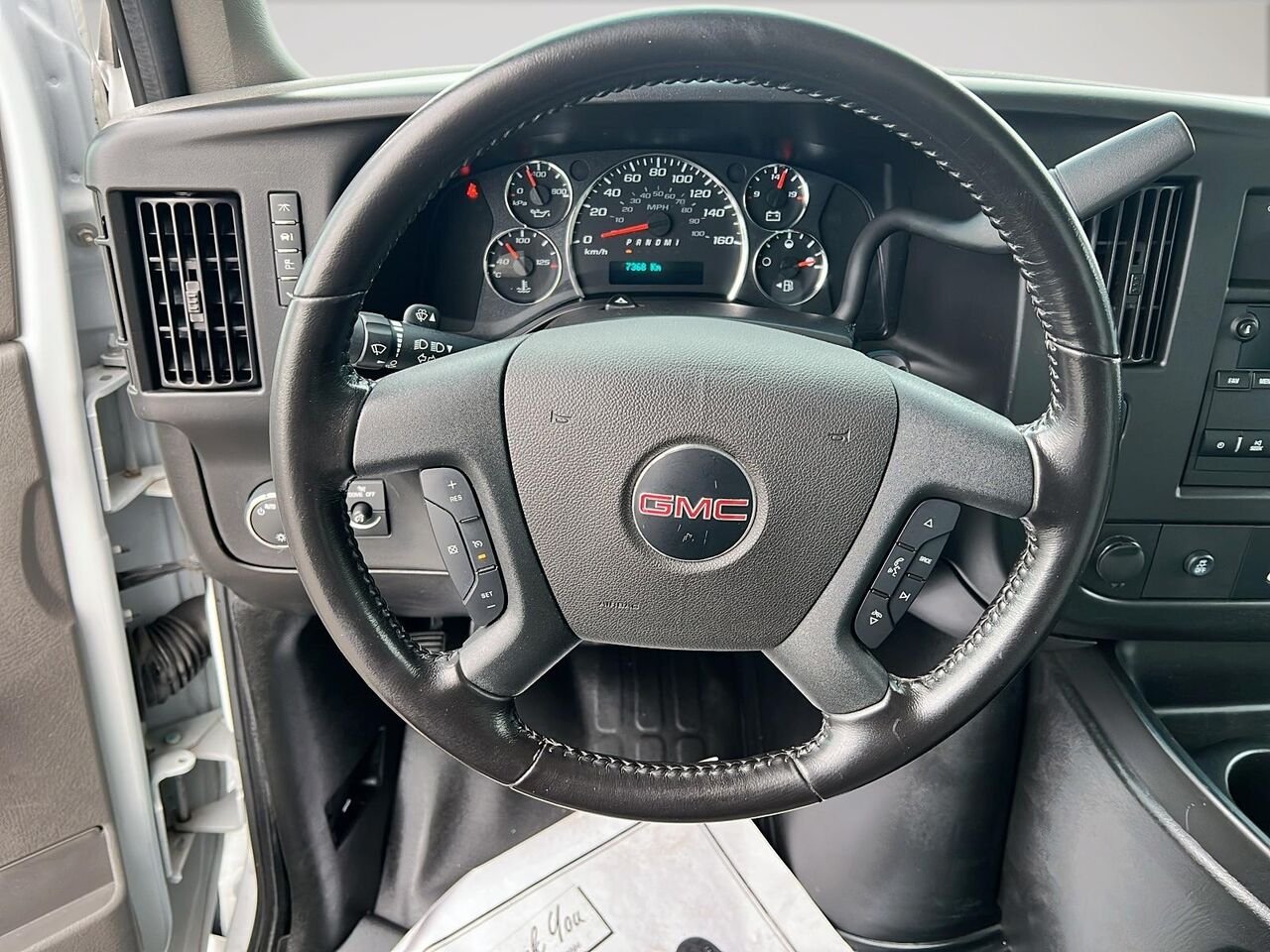 GMC Fourgonnette commerciale Savana 2023 Blanc Québec - photo #29