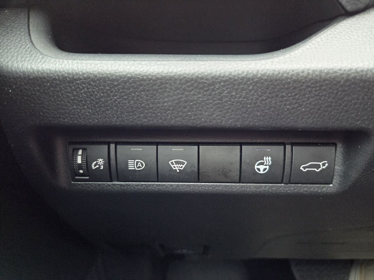 2022 Toyota RAV4 Grey Mont-Laurier - photo #15