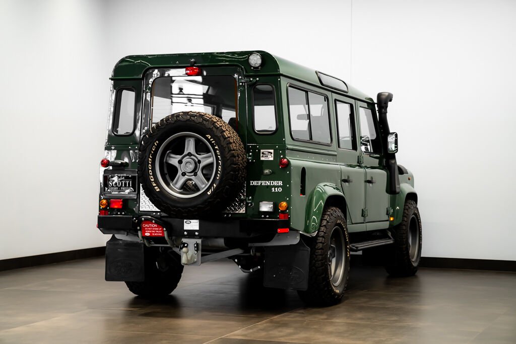 1997 Land Rover Defender Green Montreal - photo #3