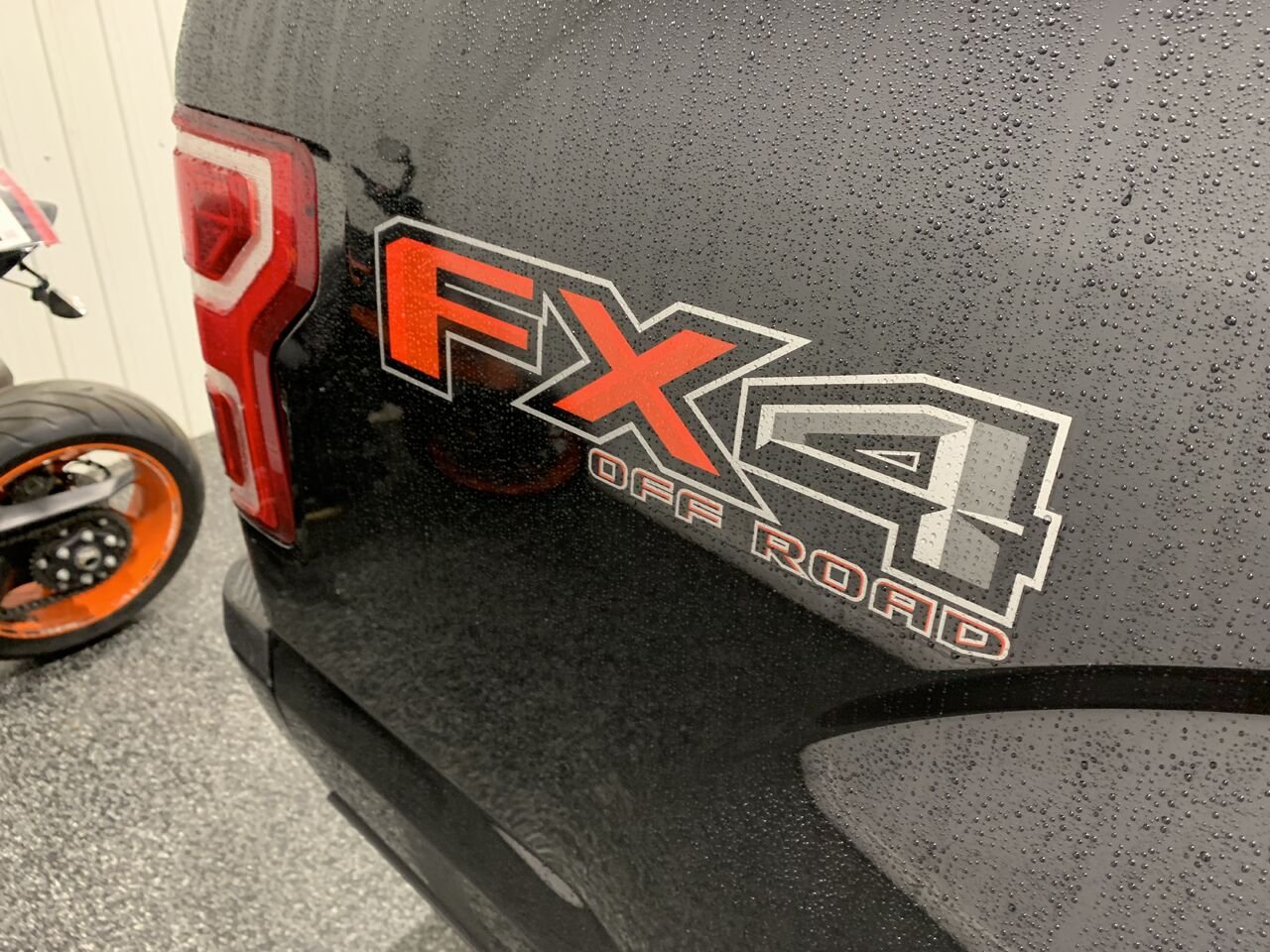 Ford F-150 SUPERCREW XLT XLT, SPORT, 302A, 5.0L 2018 Noir Châteauguay - photo #7