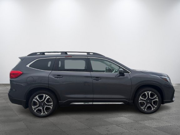 2023 Subaru Ascent Grey Thetford Mines - photo #2