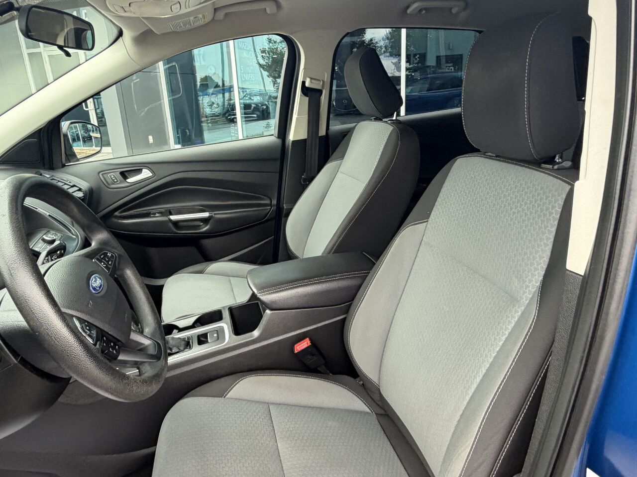 Photo 10 — Ford Escape 2018