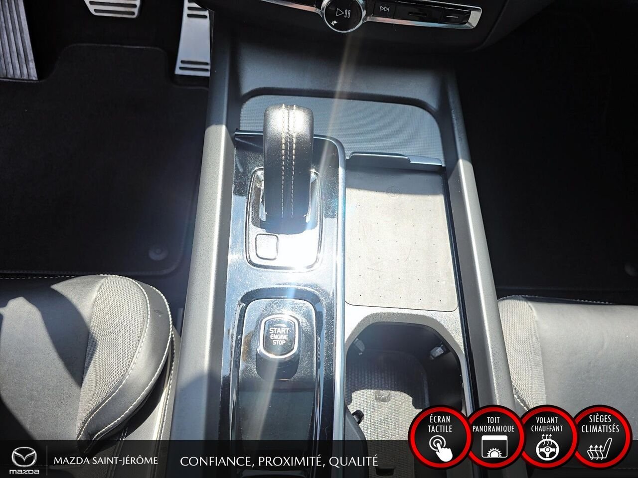 Volvo XC60 Recharge T8 R-Design hybride rechargeable | POLESTAR | TOIT PANORAMIQUE | AWD | CUIR | 2022 Noir Saint-Jérôme - photo #19
