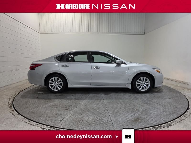 Nissan Altima 2016 Argent Laval - photo #10