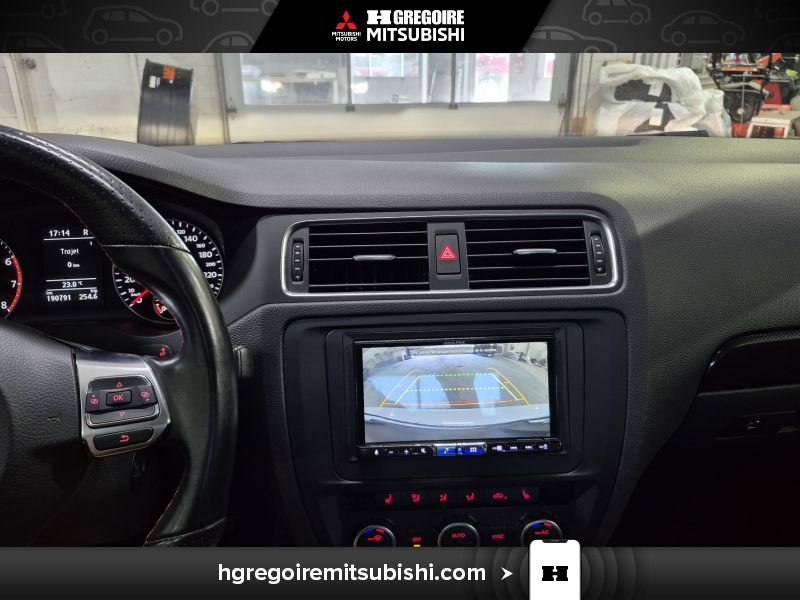 Volkswagen Jetta 2014 Blanc Laval - photo #27