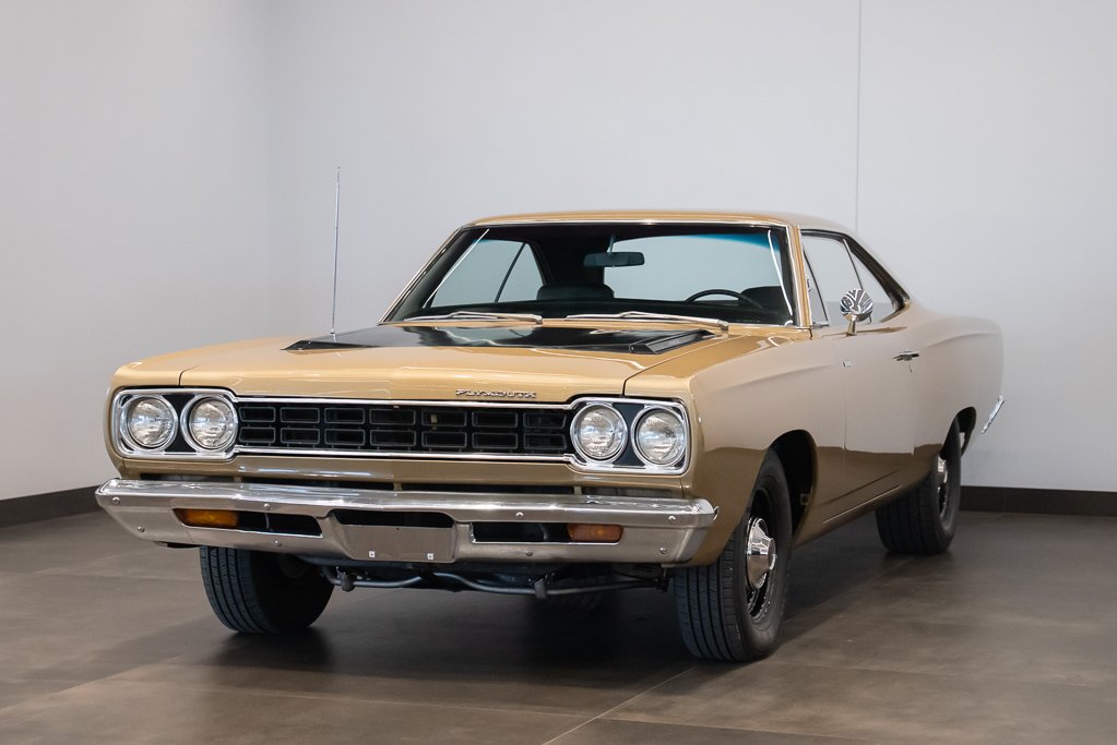 Plymouth Road Runner 1968 Beige Montréal - photo #0