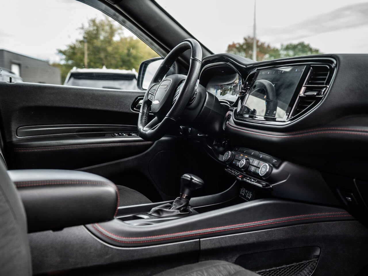 2025 Dodge Durango Black Sainte-Julienne - photo #32