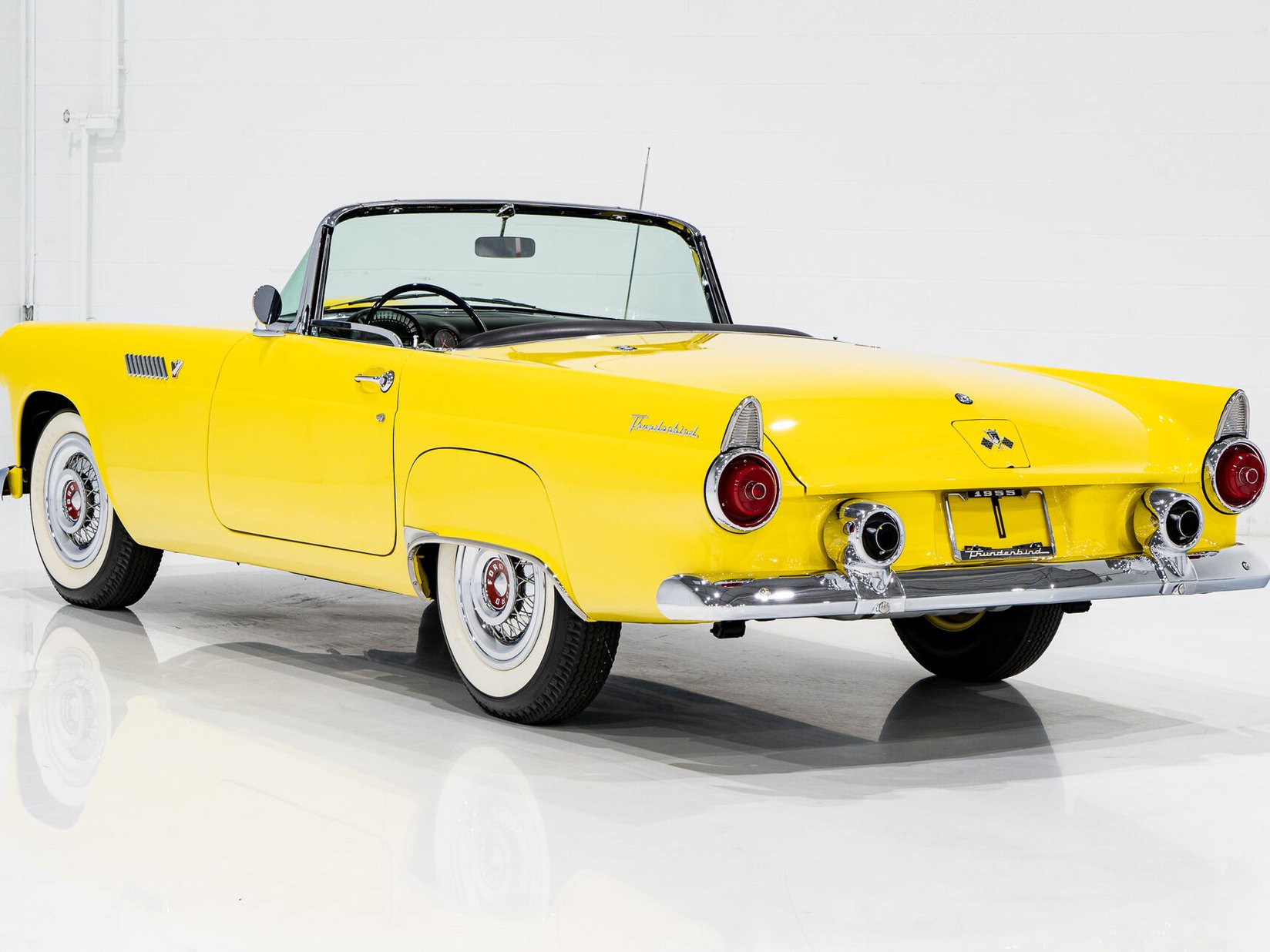 Ford Thunderbird **PRICE IN USD** Fully restored 1955 Montréal - photo #42