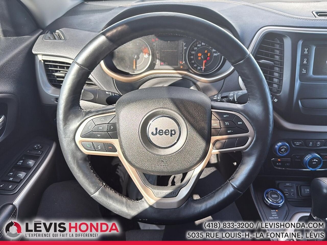 Jeep Cherokee Altitude 4WD Altitude 4x4 2018 Bleu Lévis - photo #22