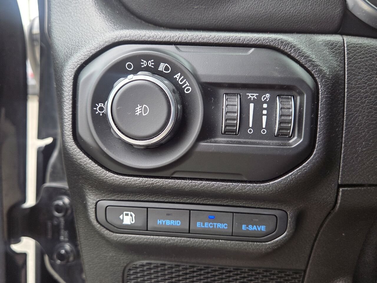 Jeep Wrangler 4xe Sahara 2021 Noir Granby - photo #19