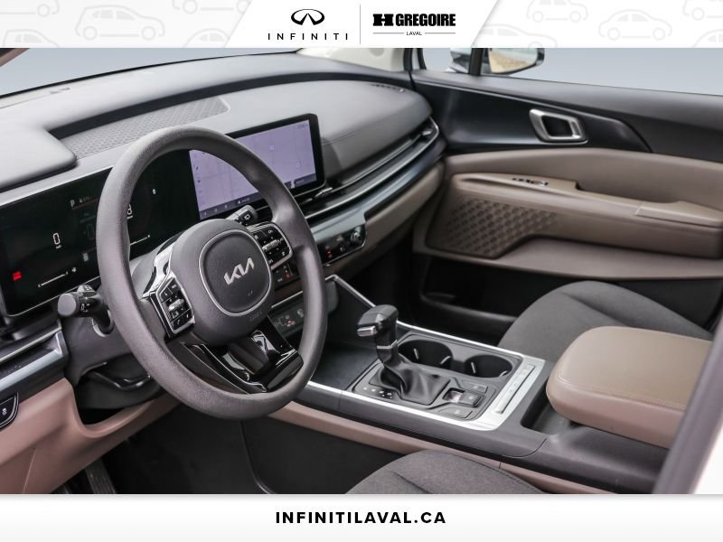 2025 Kia Carnival Laval - photo #15
