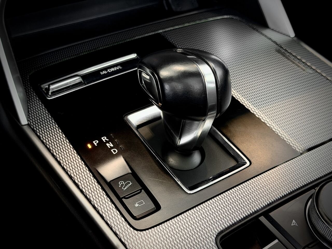 2024 Mazda CX-90 hybride léger Black Notre-Dame-des-Prairies - photo #29