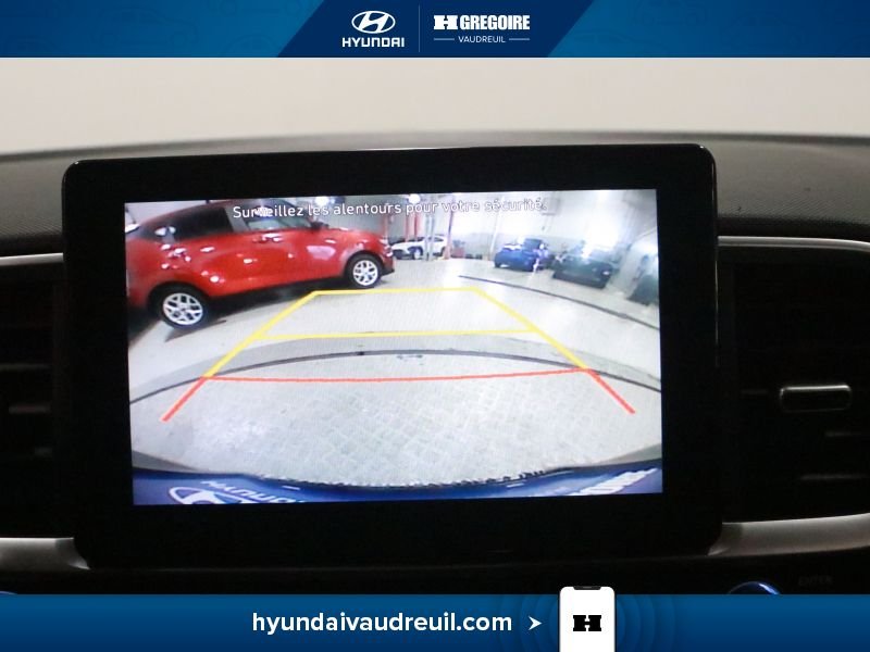 2021 Hyundai Venue Red Vaudreuil-Dorion - photo #25