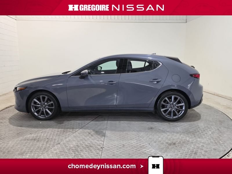 Mazda 3 CH7343 | GT * AWD * Mag * Toit * Cuir * Carplay 2023 Gris Laval - photo #4