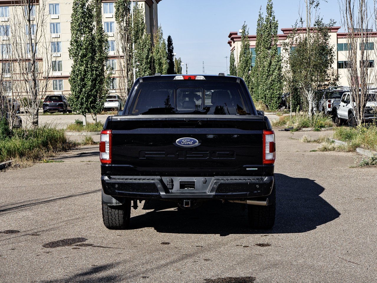 2023 Ford F-150 LARIAT 4WD SuperCrew 5.5' Box Black Sherwood Park - photo #11