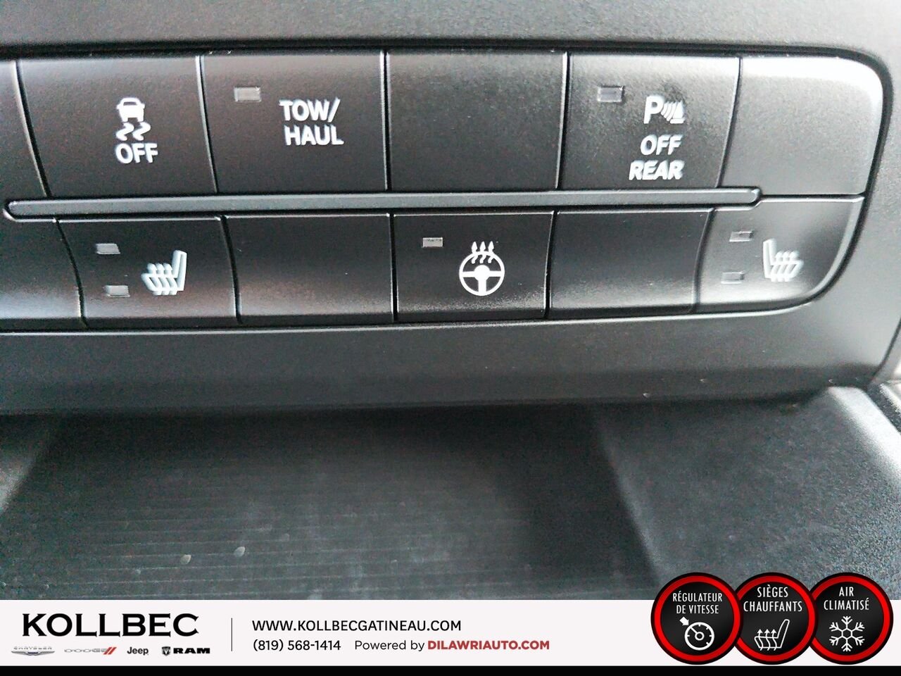 RAM 1500 CLASSIC Warlock CrewCab 4x4 2024 Argent Ottawa & Gatineau - photo #6