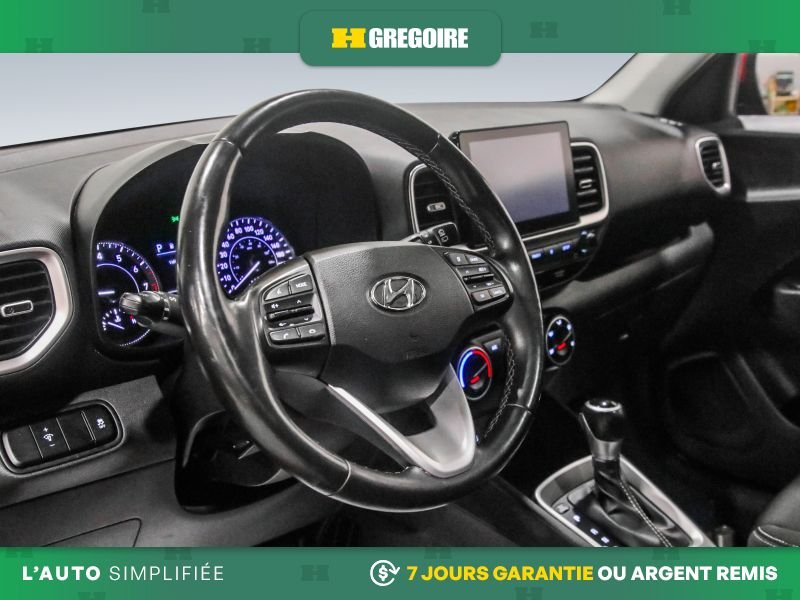 2021 Hyundai Venue Red Laval - photo #11