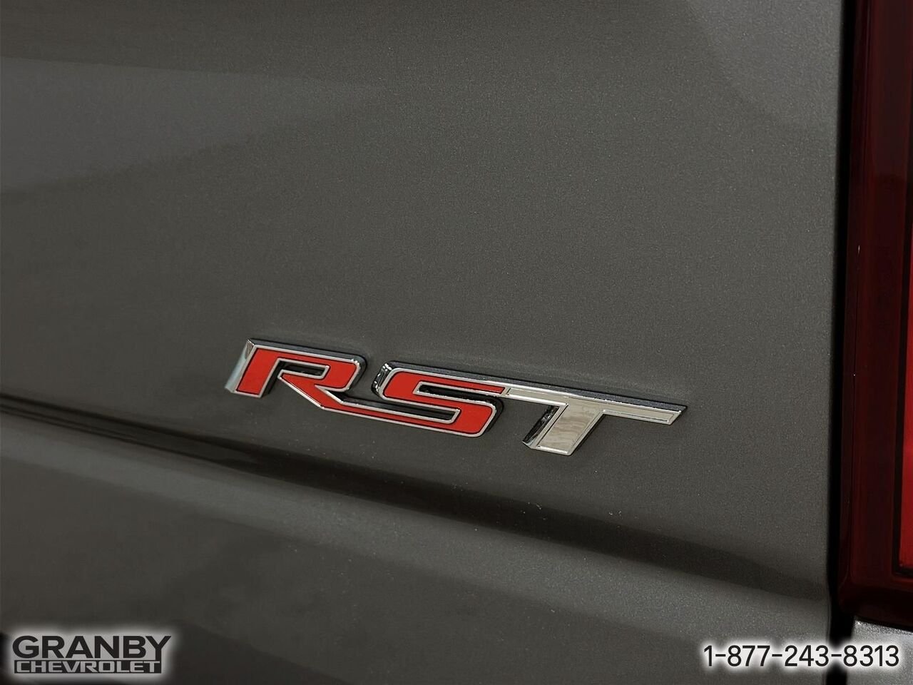 2026 CHEVROLET Silverado 1500 K1500 SILVERADO CREW CAB RST STD/BOX (1SP) | E26-0675 STERLING GREY METALLIC Granby - photo #8