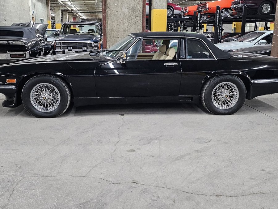 1986 Jaguar XJ 1986 Black