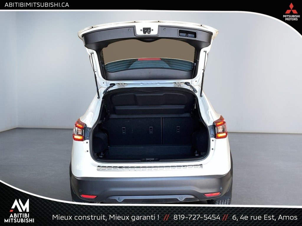 2023 Nissan QASHQAI White Amos - photo #21