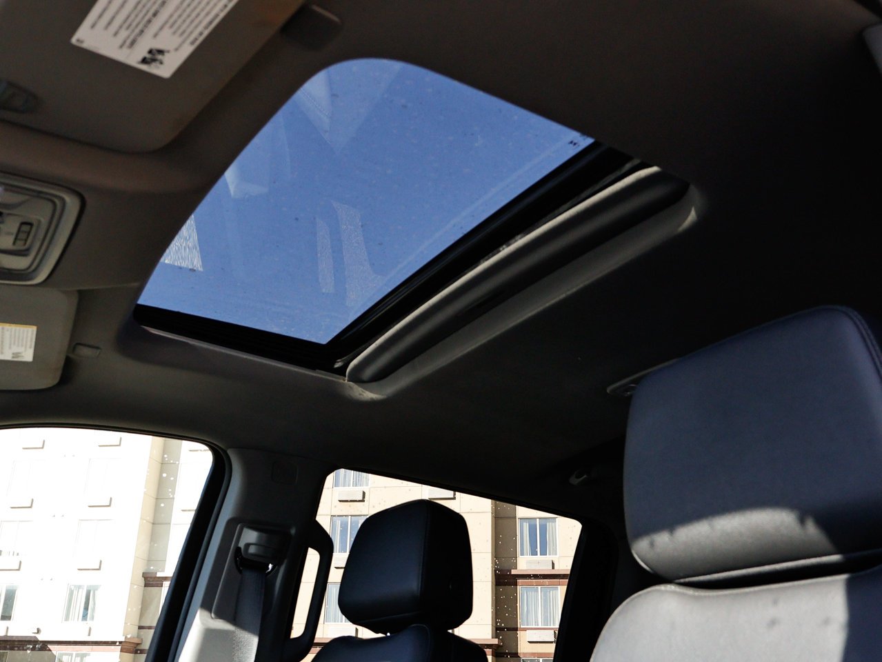 2025 Chevrolet Silverado 3500HD 4WD Crew Cab 159 LTZ White Sherwood Park - photo #14