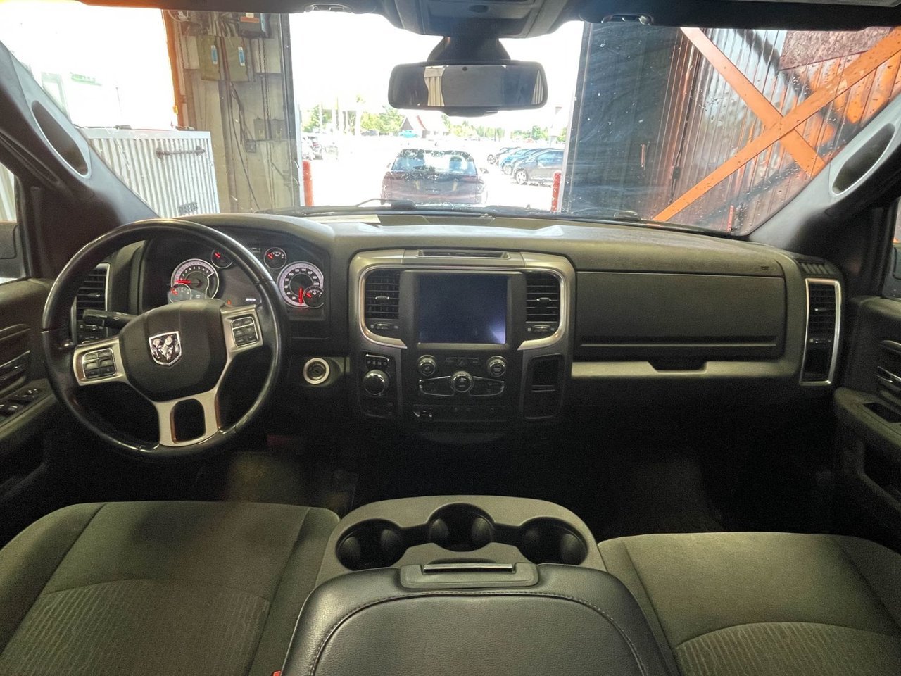 Ram 1500 Classic WARLOCK CREW 4X4 *CARPLAY* GR COMMODITÉ GR LUXE 2021 Bleu Saint-Jérôme - photo #9