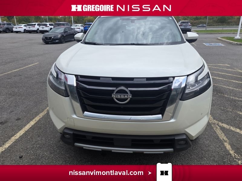 2024 Nissan Pathfinder White Laval - photo #2
