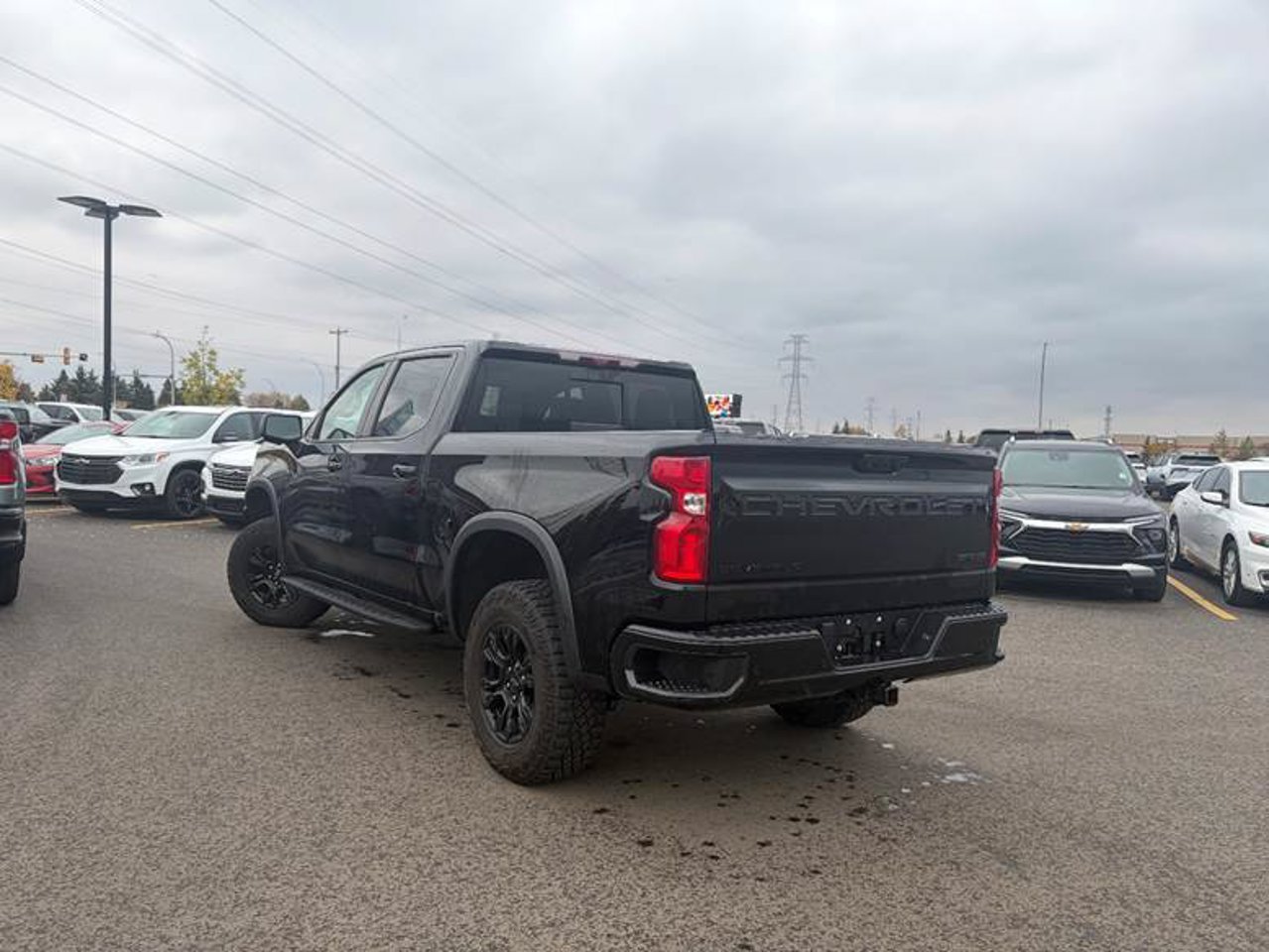 2024 Chevrolet Silverado 1500 4WD Crew Cab 147 ZR2 Black Sherwood Park - photo #3