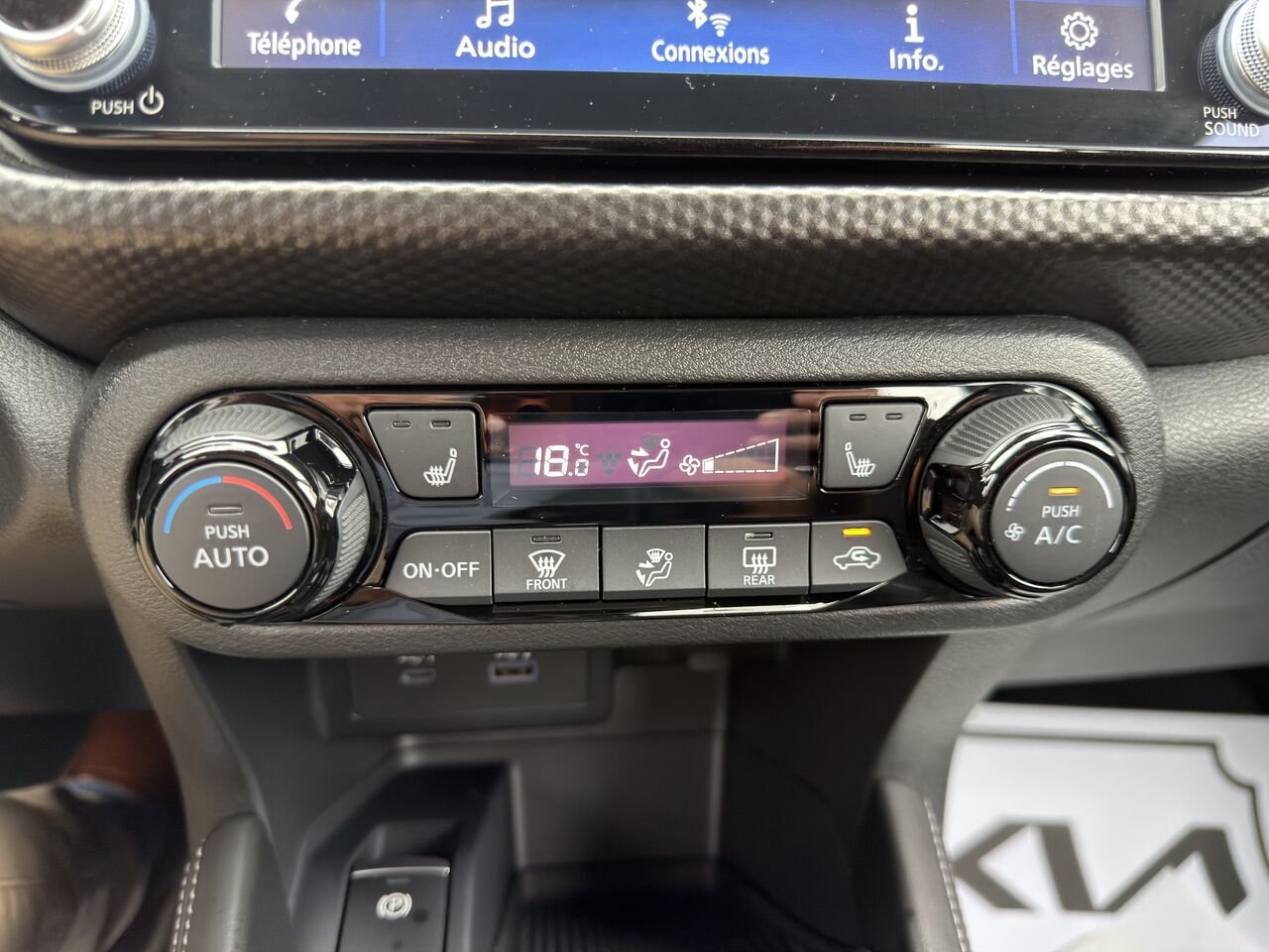 2021 Nissan Kicks Red Thetford Mines - photo #23
