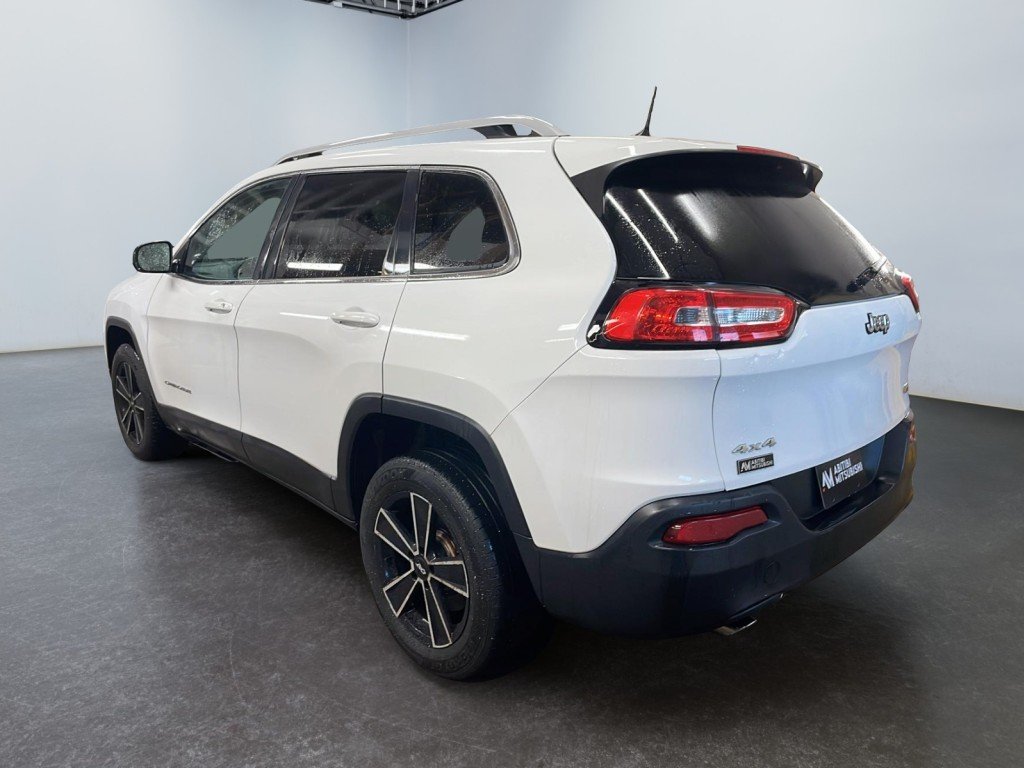 2016 Jeep Cherokee 4x4 North Édition White Amos - photo #4