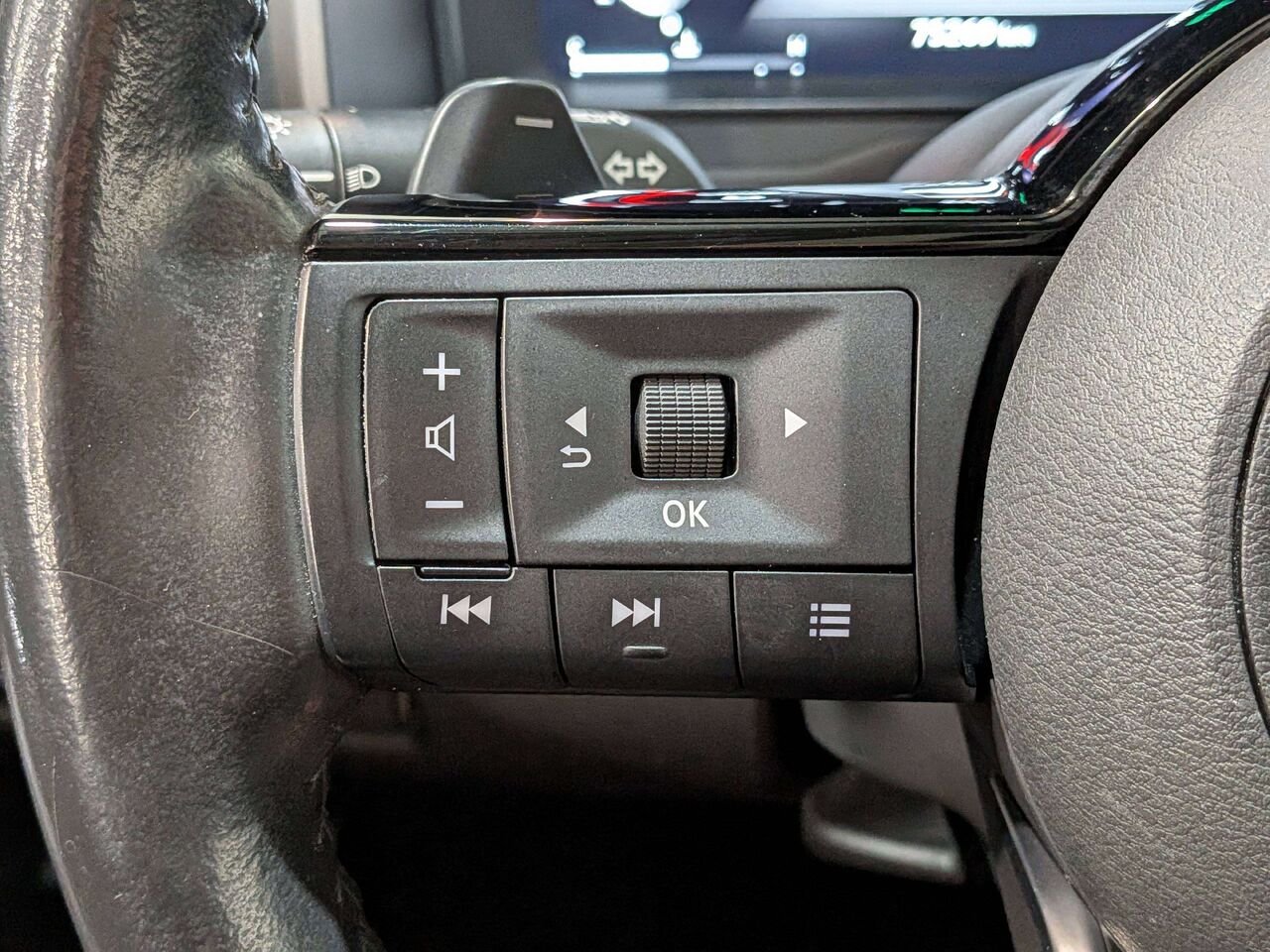 2024 Nissan Rogue AWD SL Silver Val-David - photo #17