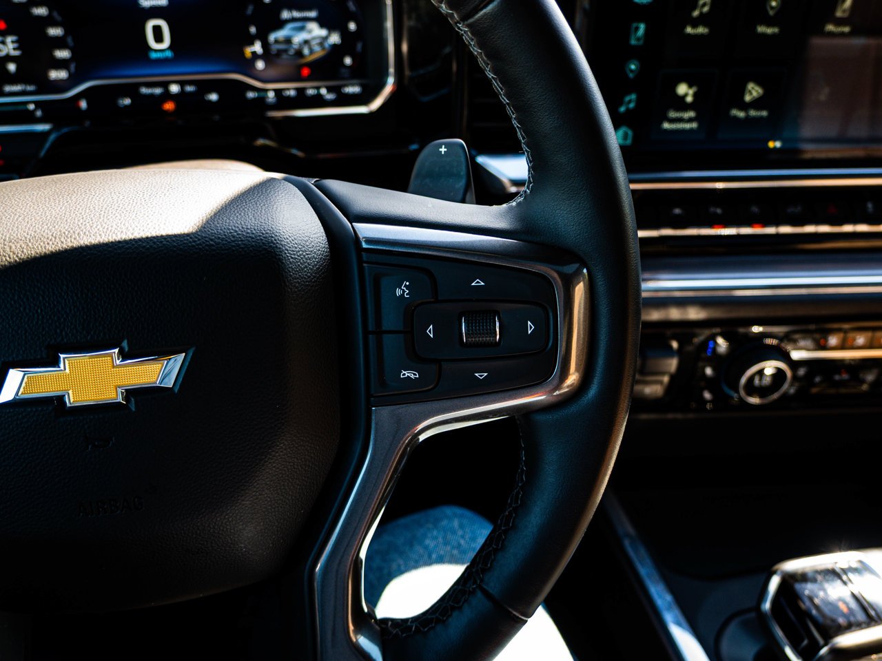 2024 Chevrolet Silverado 1500 4WD Crew Cab 147 High Country White Sherwood Park - photo #25