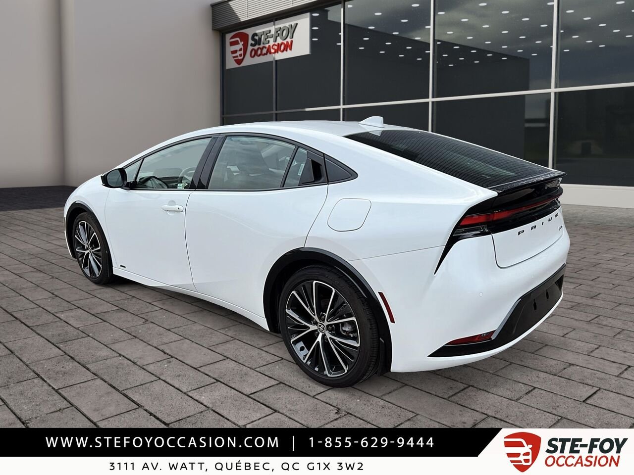 2025 Toyota Prius XLE HYBRIDE White Québec - photo #3