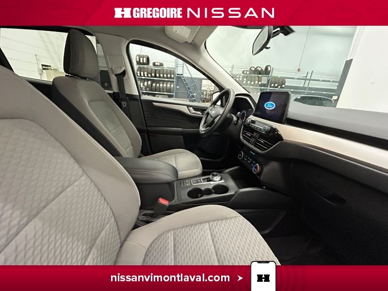 2021 Ford Escape Blue Laval - photo #11