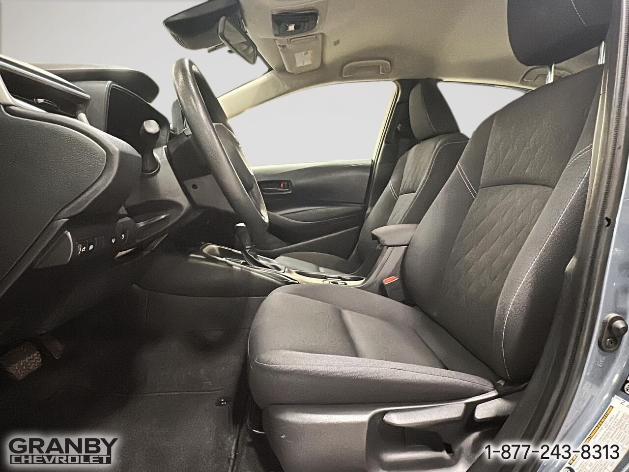 Toyota Corolla hybride LE CVT | 26-0882A 2023 Bleu Granby - photo #10